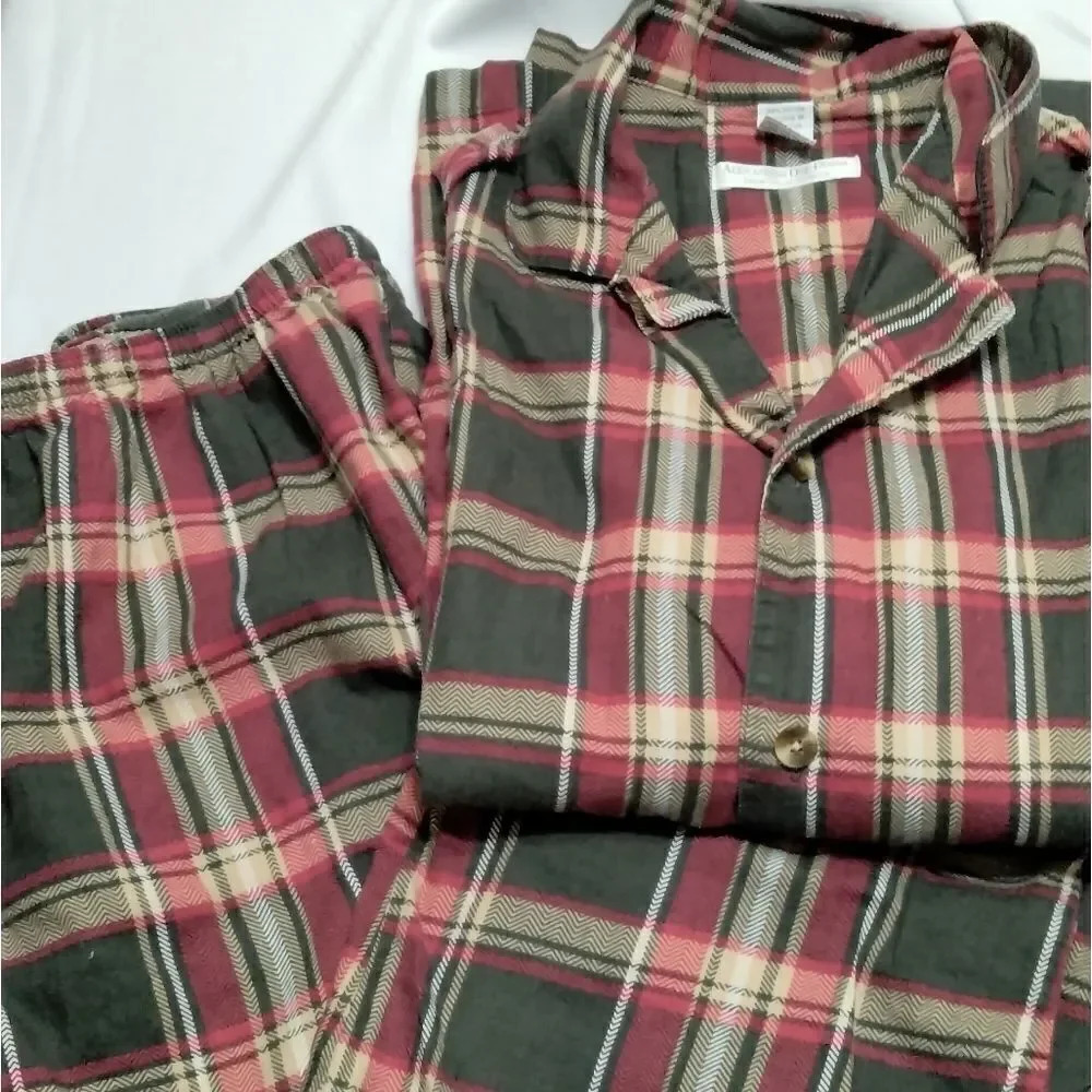 Men Classic Timeless Plaid PJ's Vintage inspired Grandpa vibes Size Large​